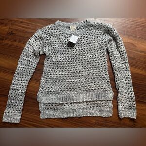 NWT Eyelash couture 100% acrylic lightweight sweater size XS